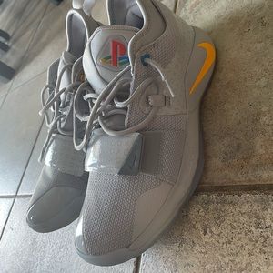 Nike PG 2.5 “PlayStation Wolf Grey”